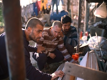 ���� ���